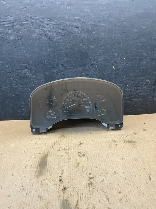 2003 to 2007 Chevrolet Express Speedometer Cluster Gauge q9295 DG0