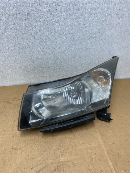 2011 to 2015 Chevrolet Cruze Halogen Left Driver LH Side Headlight AC8643 DW0