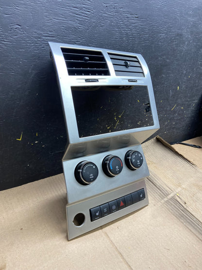 2007 to 2012 Dodge Nitro Dash Climate Temperature Control Radio Bezel x1723 DG2