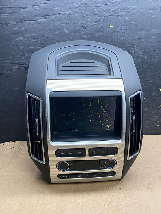 2007 - 2010 Ford Edge Heater Climate Control Radio Control Dash Bezel Y9935 DG0