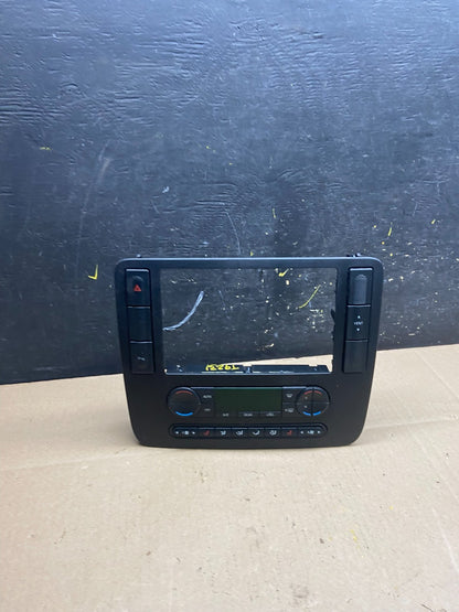 2004 to 2007 Ford Freestyle Monterey Climate Control Radio Bezel Trim T9231 DG0