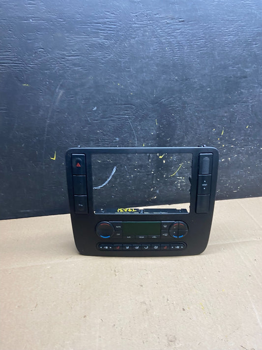 2004 to 2007 Ford Freestyle Monterey Climate Control Radio Bezel Trim T9231 DG0