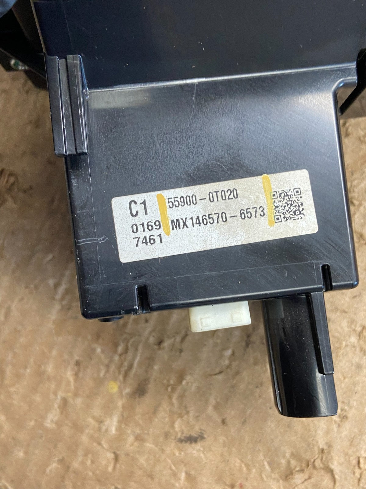2009 - 2012 Toyota Venza A/C Heater Climate Control Unit Switch AF2342 DG5