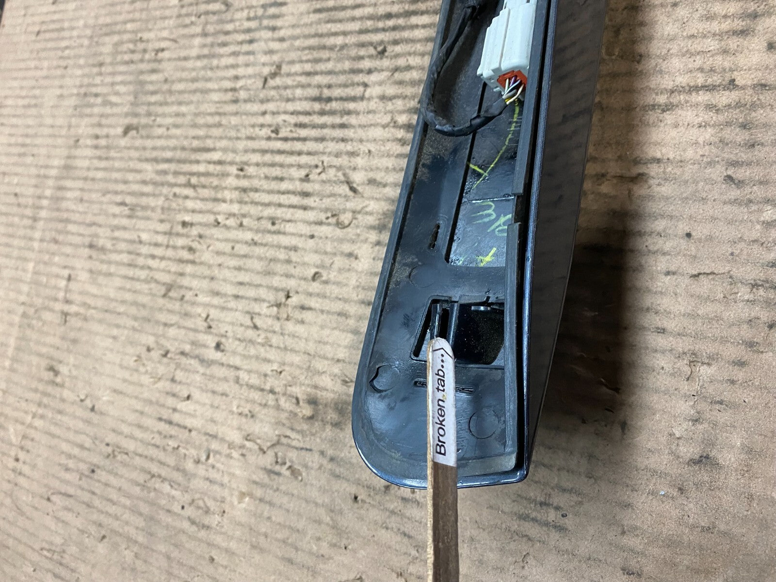 2016-2019 Chevrolet Trax Rear Trunk Camera Molding Trim Oem J7302 GD8