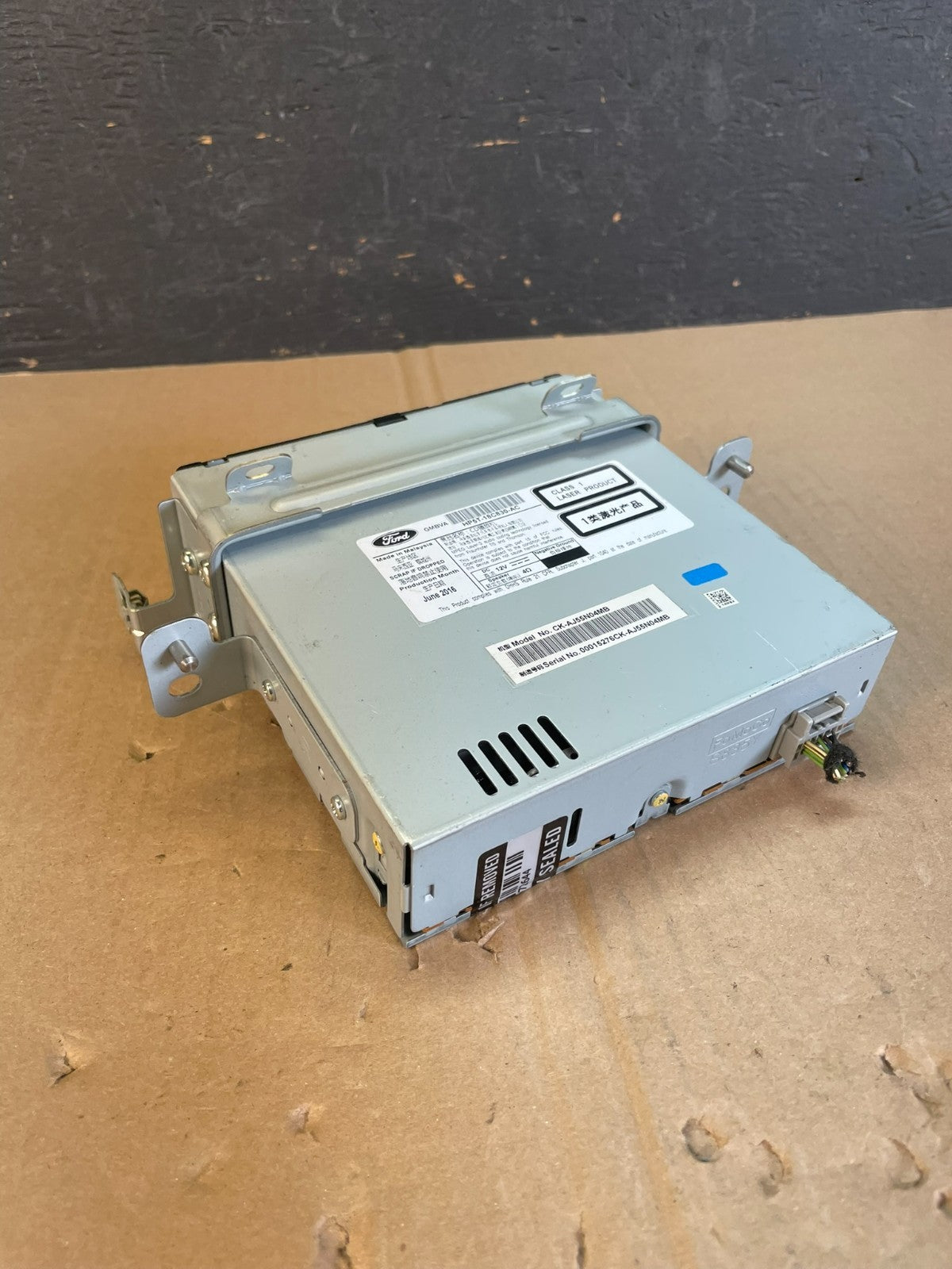 2017 to 2020 Lincoln MKZ Factory Radio Cd Mechanism Player AD5943 DG3