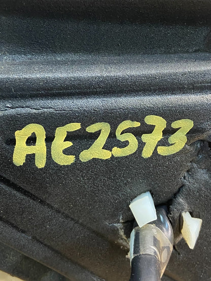2003-2006 Chevrolet Tahoe Suburban Right Passenger Turn Door Mirror ae2573 DG12