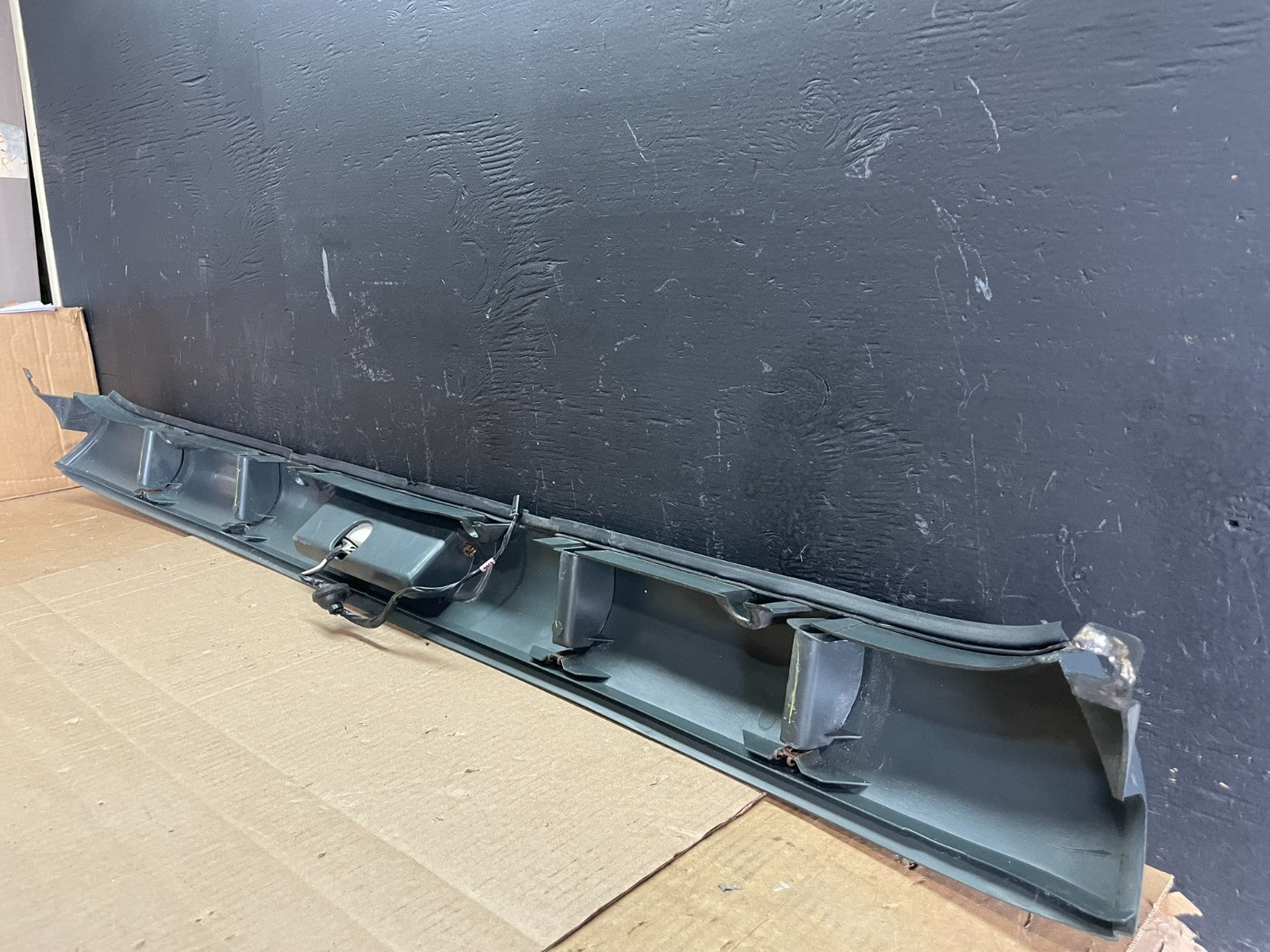 1996 to 2002 Chevrolet Express 3rd Third Brake Light Trim Spoiler ab7612 DG5