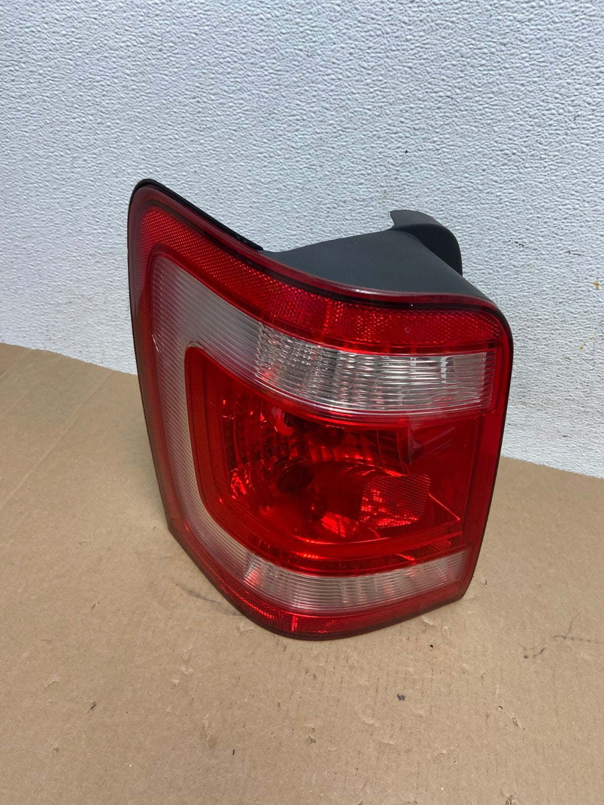 2008 to 2012 Ford Escape Left Driver LH Side Tail Light AD6438 LK0