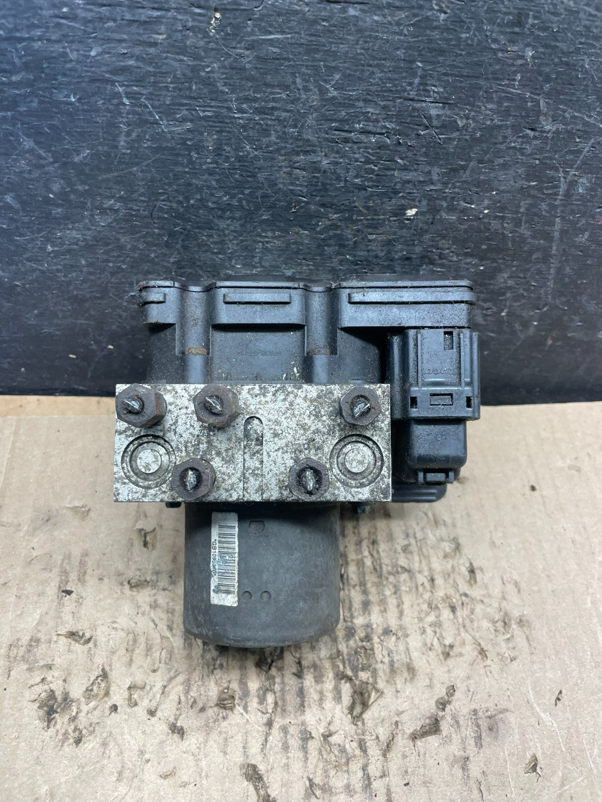 2011 - 2014 Ford E250 E350 Van  ABS Anti Lock Brake Pump Module Oem R9430 DG0