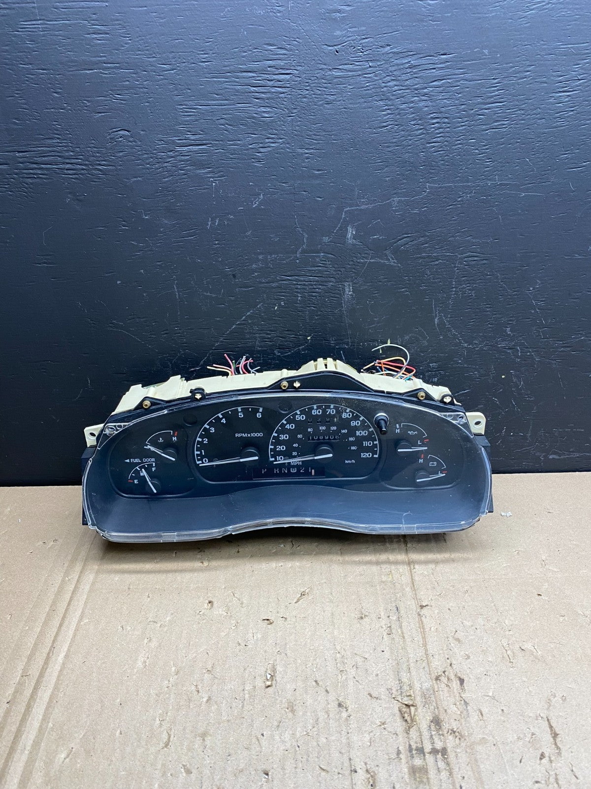 2001 2002 2003 Ford Explorer Speedometer Cluster Gauge ab9068 DG0