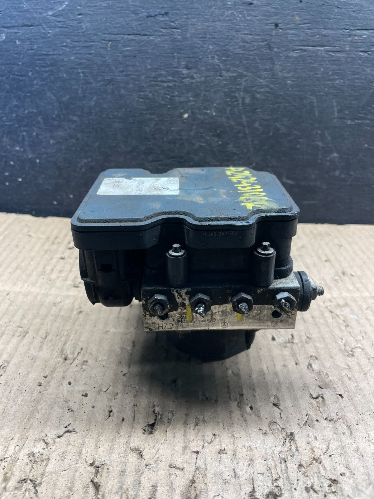 2014-2019 Mercedes B-Class W242 W246 ABS Brake Pump Control Module S4458 DG1