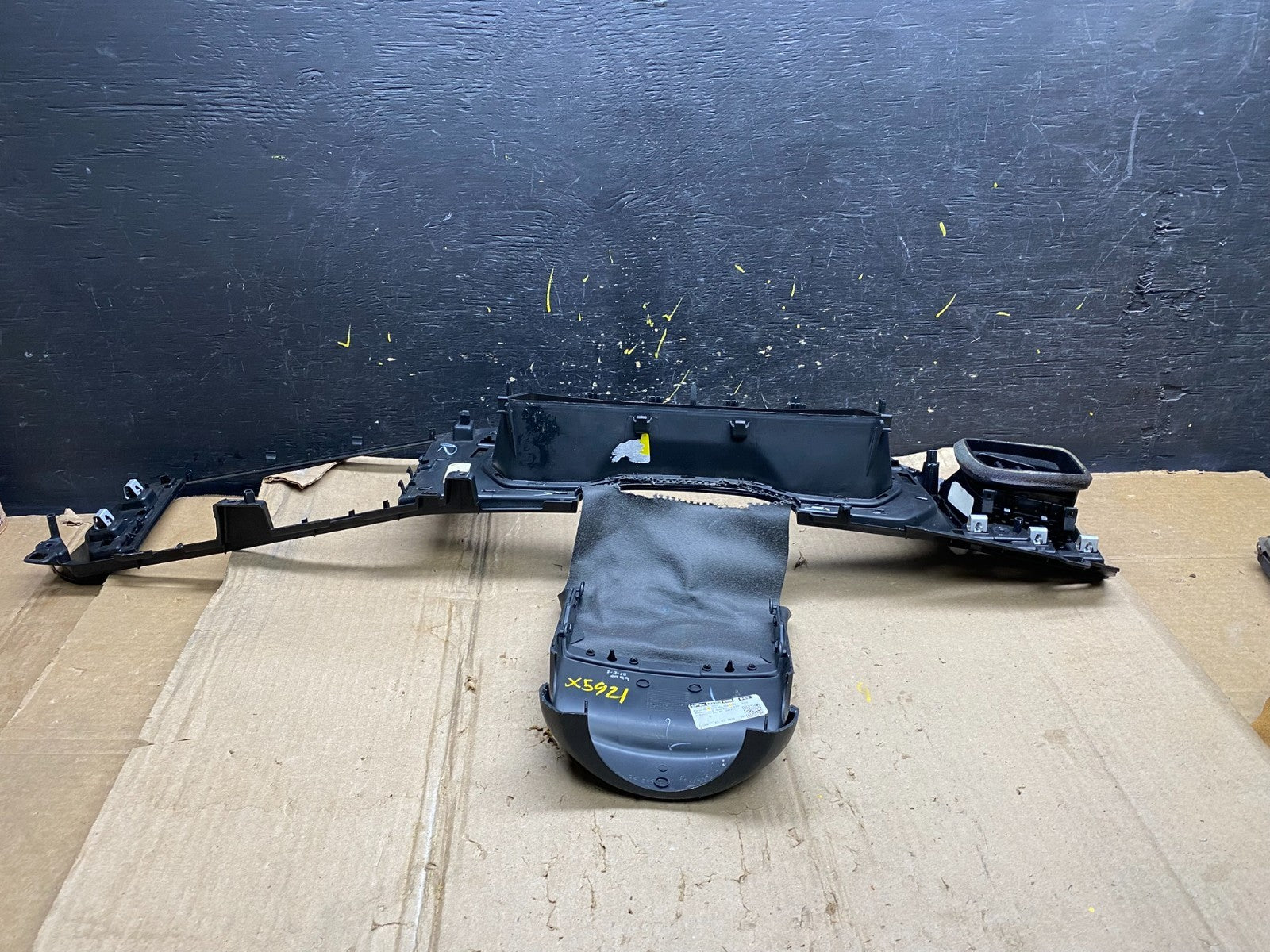 2018-2024 Volkswagen Jetta Speedometer Upper Steering Column Trim Cover X5921 DG3