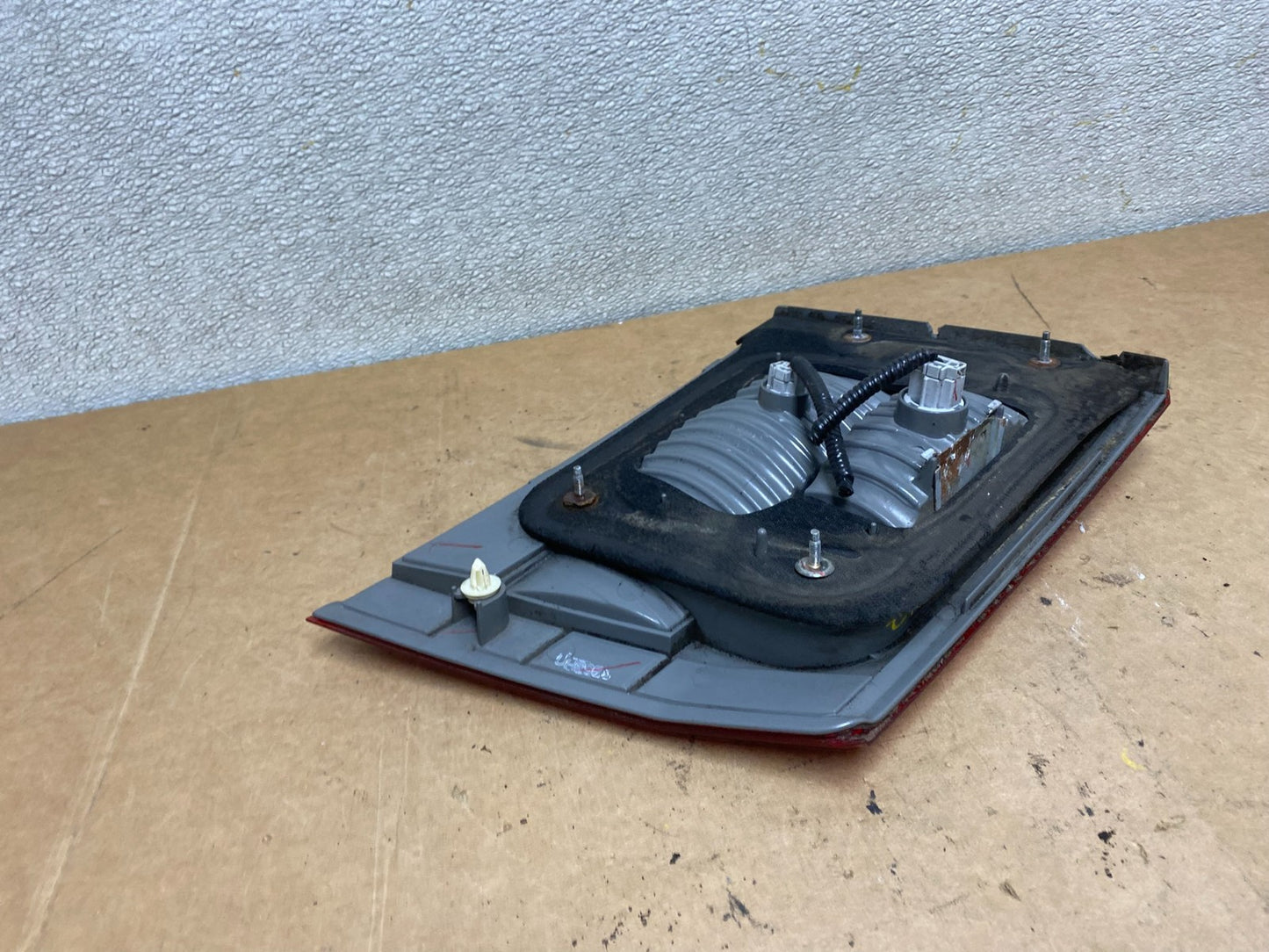 2005 2006 2007 Honda Odyssey Inner Right Passenger RH Tail Light X4947 DW7