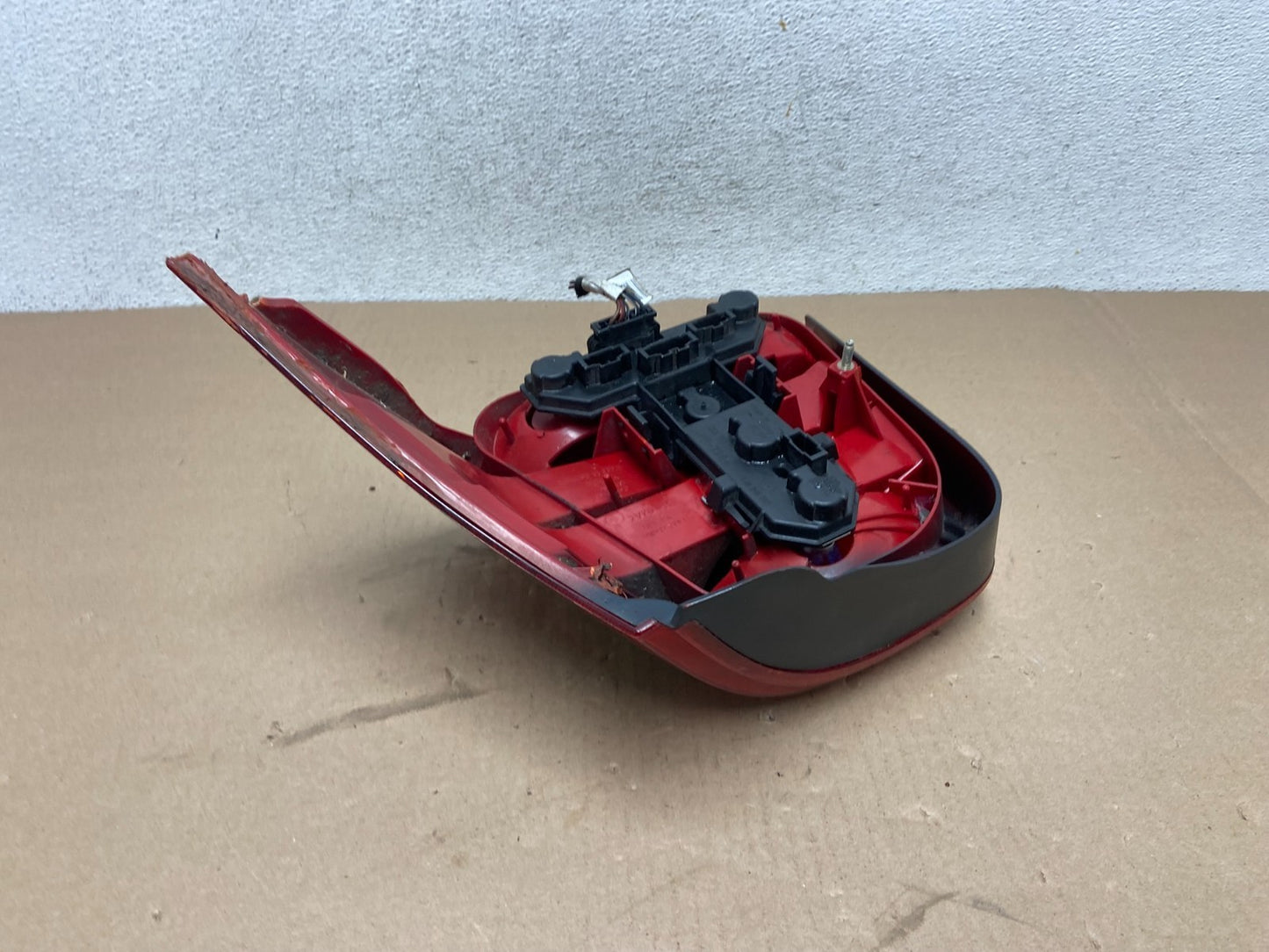 1999 to 2003 Volkswagen Golf MK4 GTI R32 Left Driver Tail Light ag3373 DG6