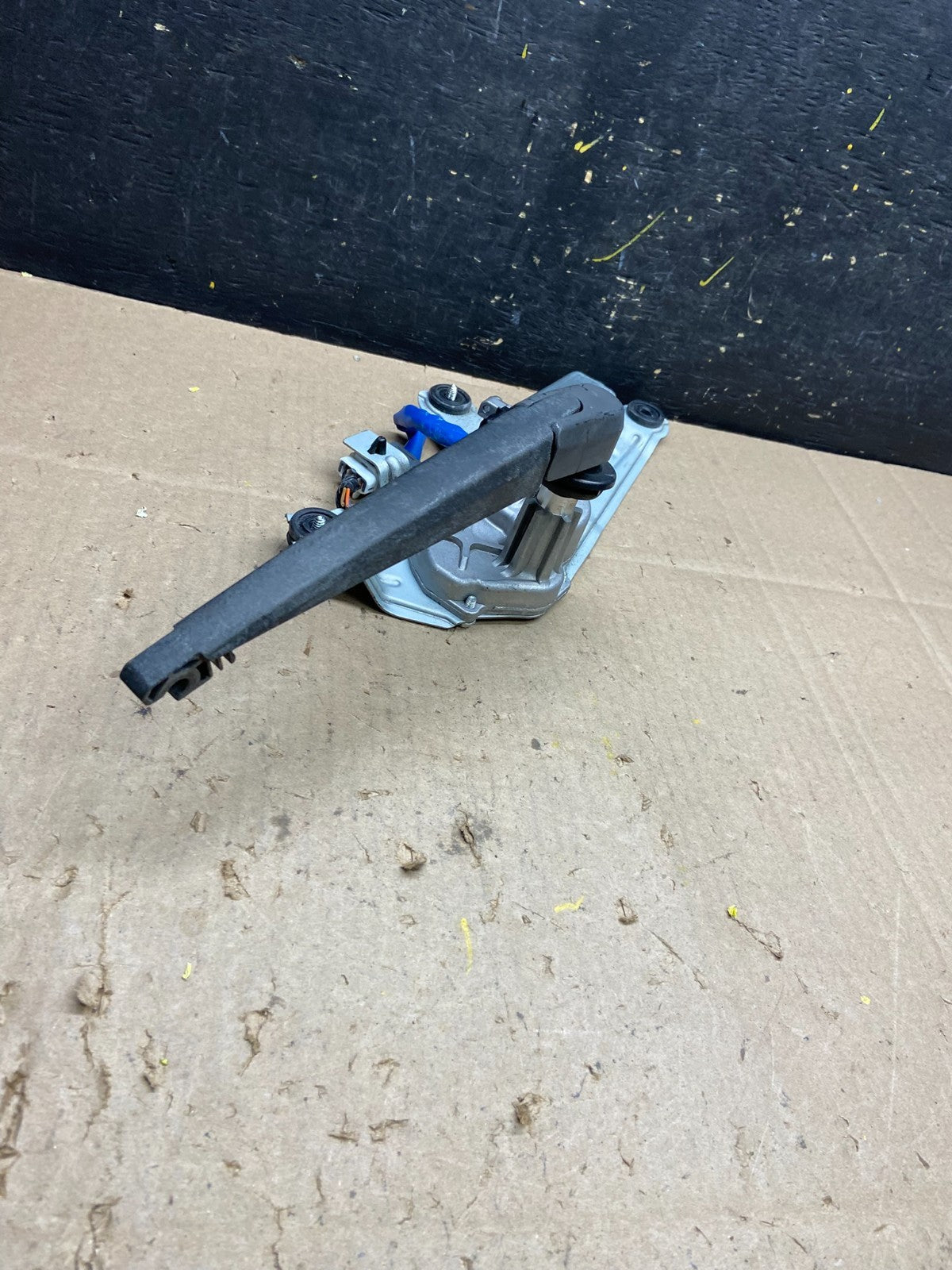 2010-2013 Kia Soul Rear Glass Windshield Wiper Motor U4742 DG1