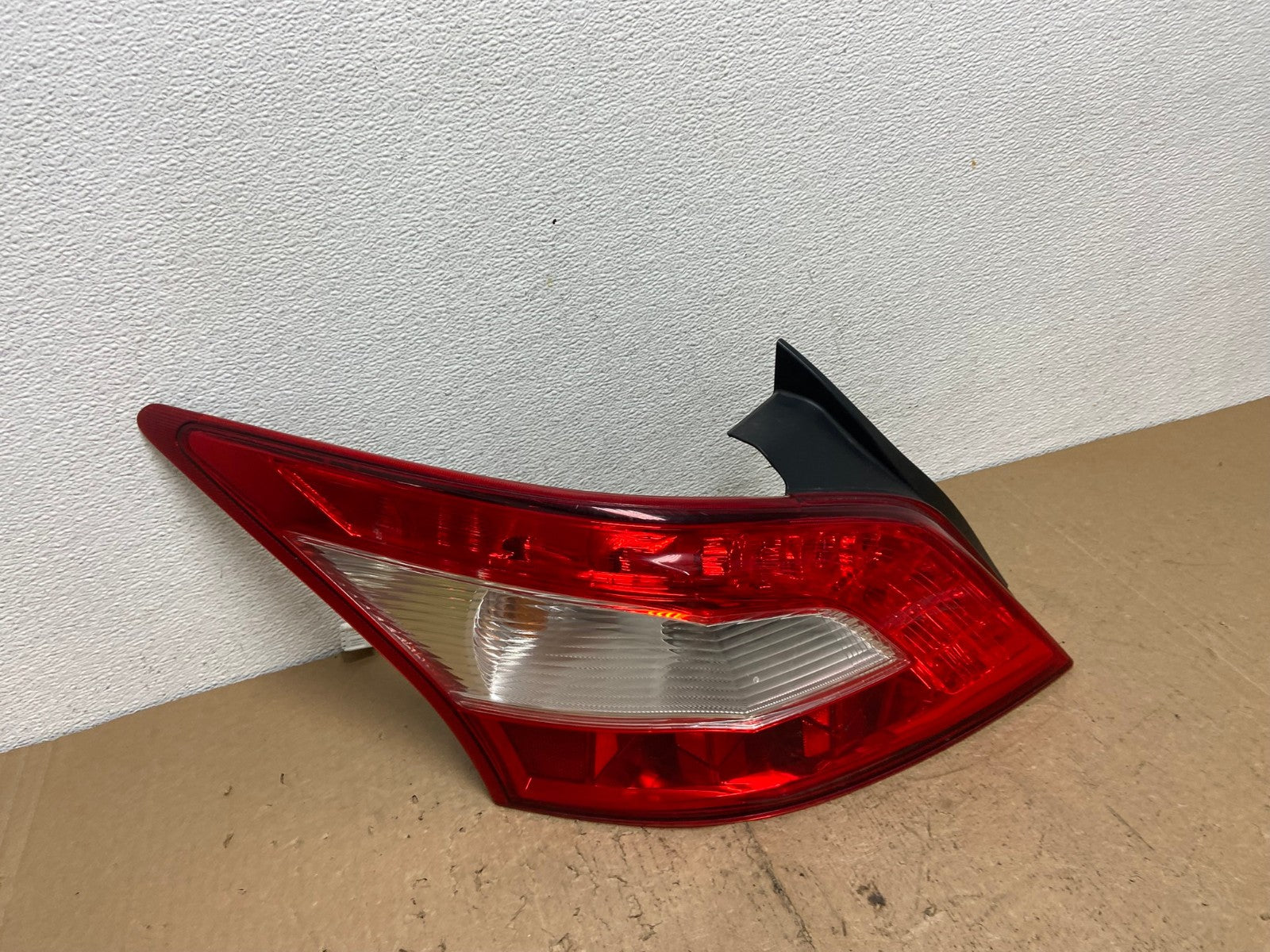 2009 2010 2011 Nissan Maxima Left Driver Lh Side Tail light AC7292 LK2