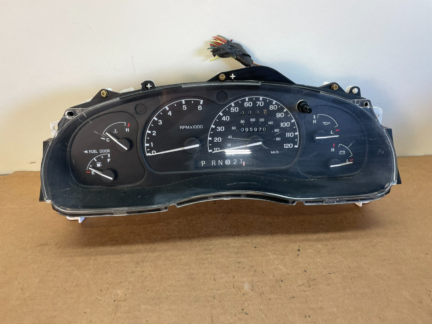 2001 2002 2003 Ford Explorer Speedometer Cluster Gauge AG0701 DW0
