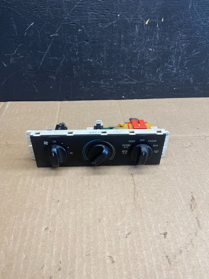 1994 to 1998 Ford Mustang Temperature Climate Control Heat A/C Dash AB92730