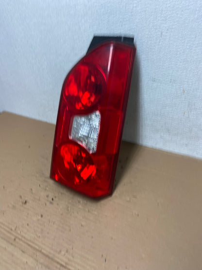 2005 to 2015 Nissan Xterra Right Passenger Rh Side Tail light AD4222 LK1