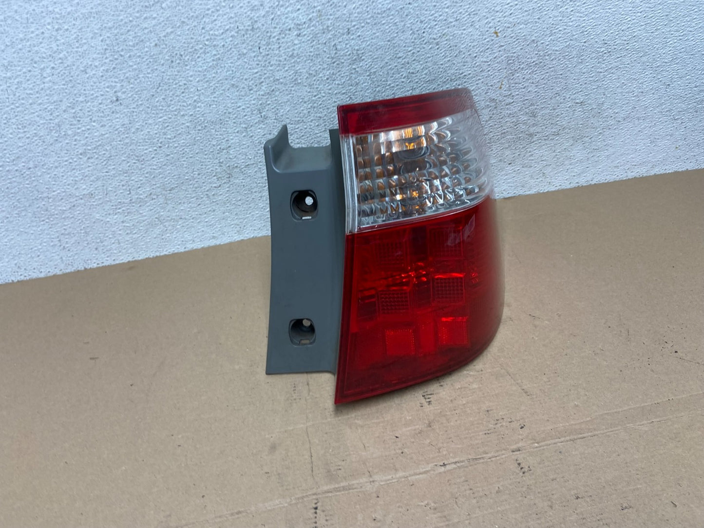 2005 2006 2007 Honda Odyssey Right Passenger RH Side Tail Light AF4384 LK2