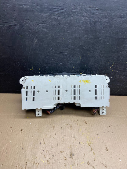 2004 to 2005  Lincoln Navigator Aviator Speedometer Gauge Cluster U4962 DG5