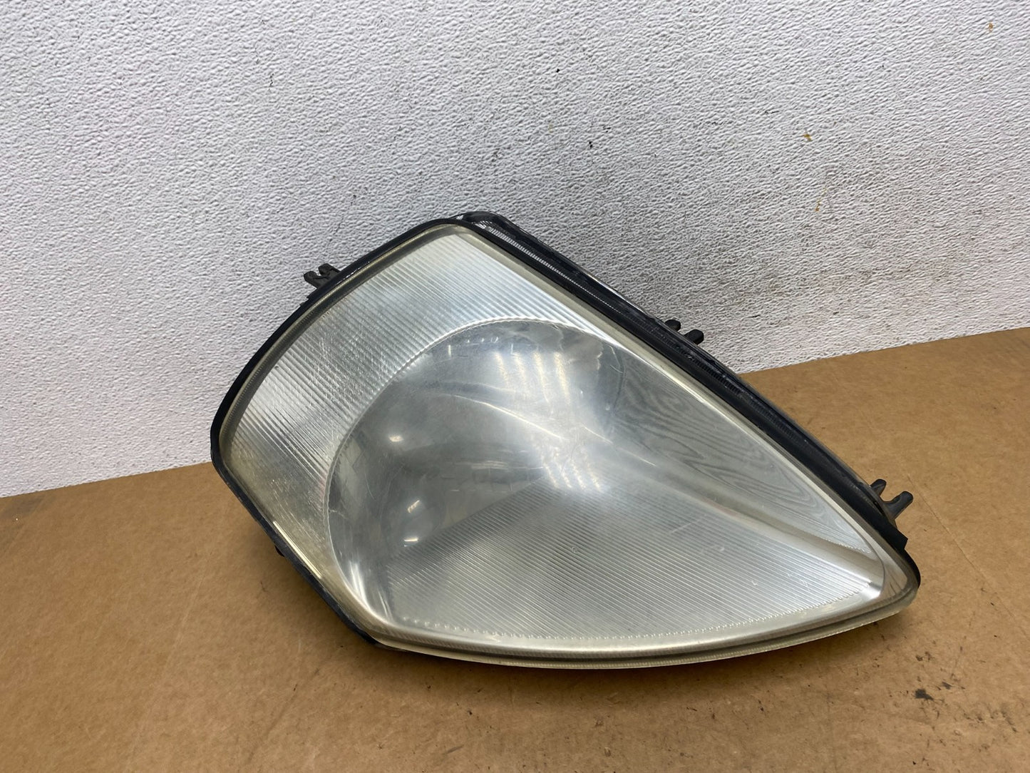 2000 - 2005 Mitsubishi Eclipse Right Passenger RH Side Headlight AE3163 DW0
