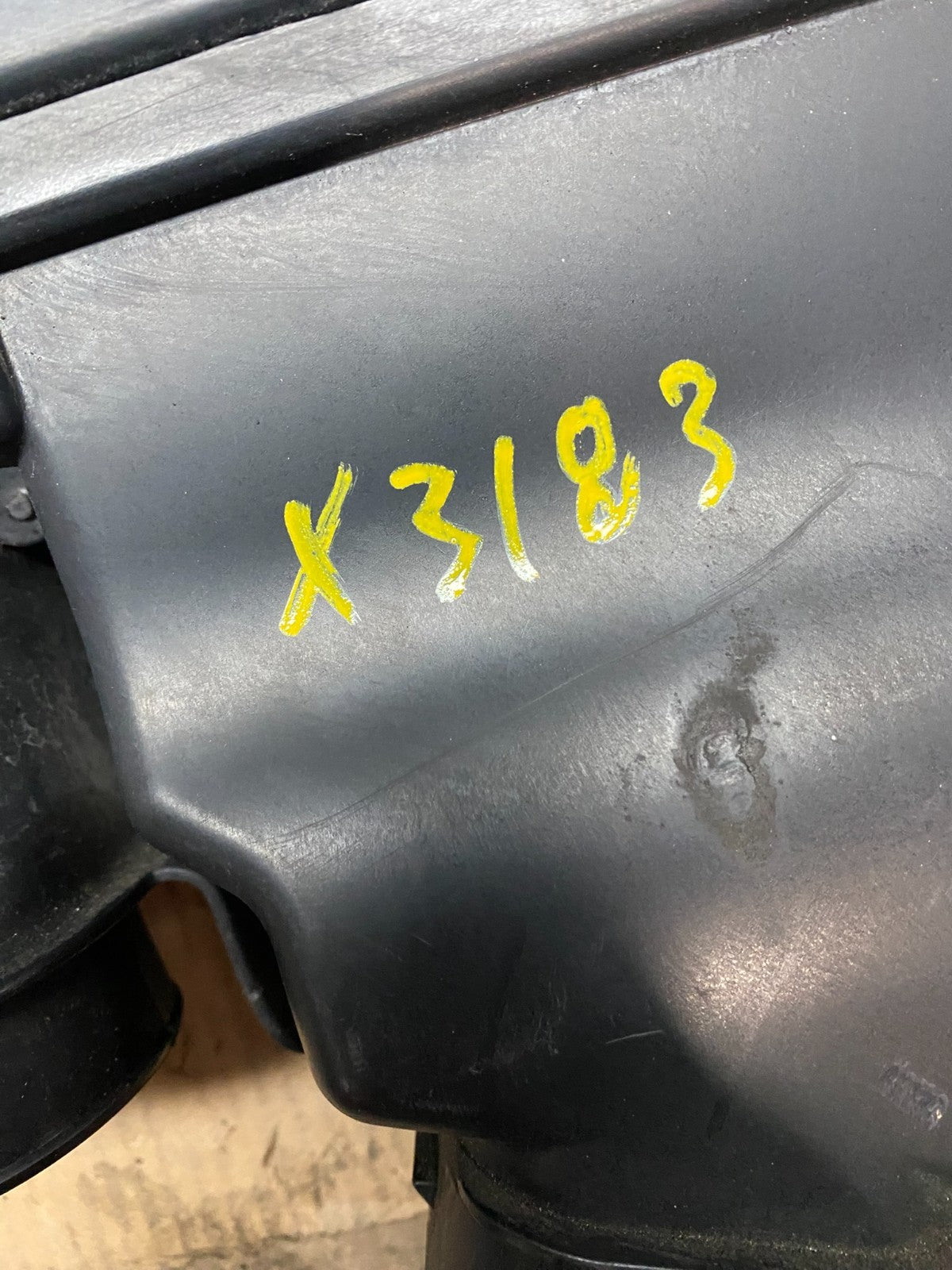 2013 to 2020 Ford Fusion Engine Motor Cover Shield  Black X3183 DG9