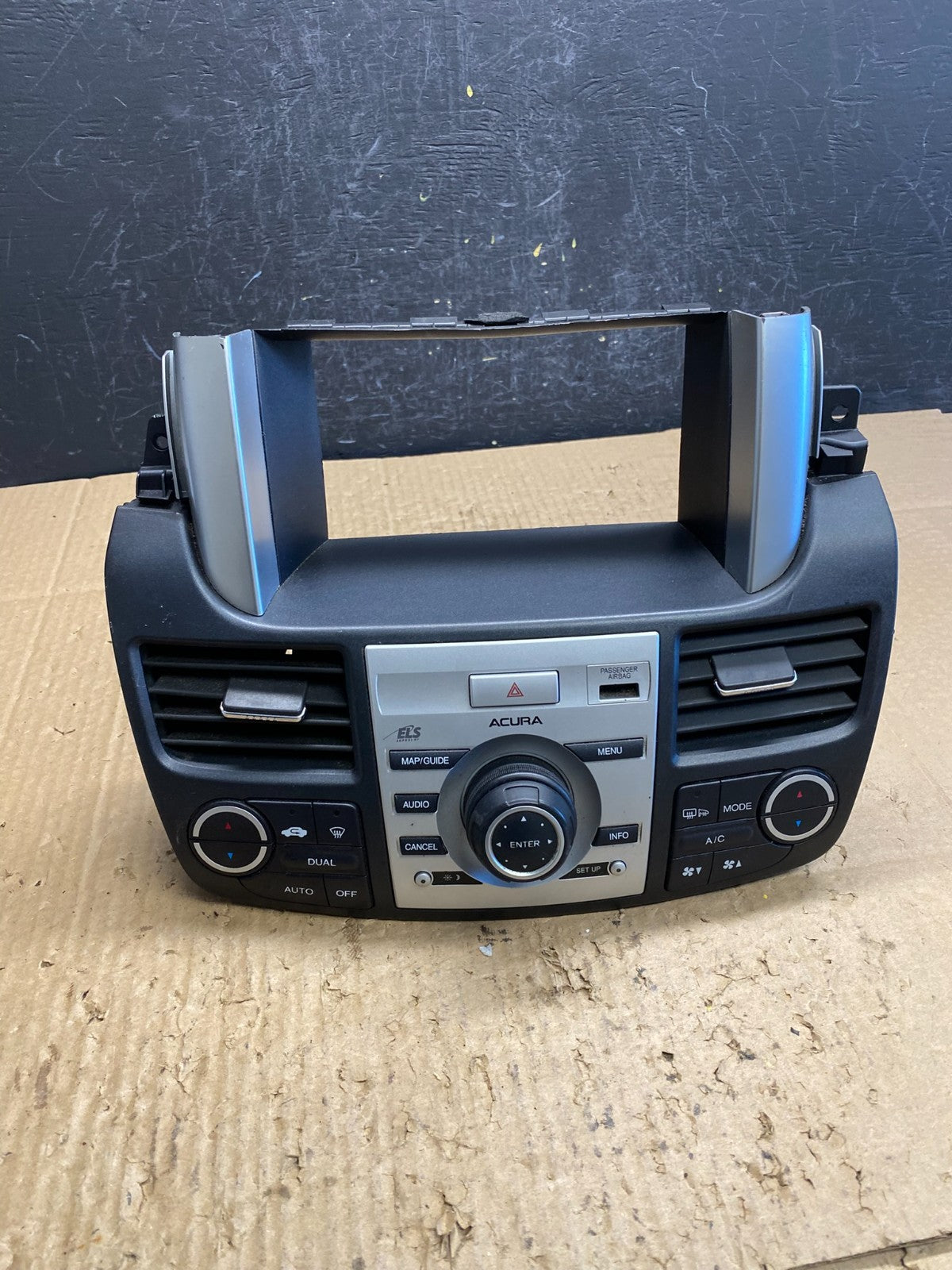 2007 to 2009 Acura RDX GPS RADIO Audio Control Trim Dash w/ Vents AD1925 DG0