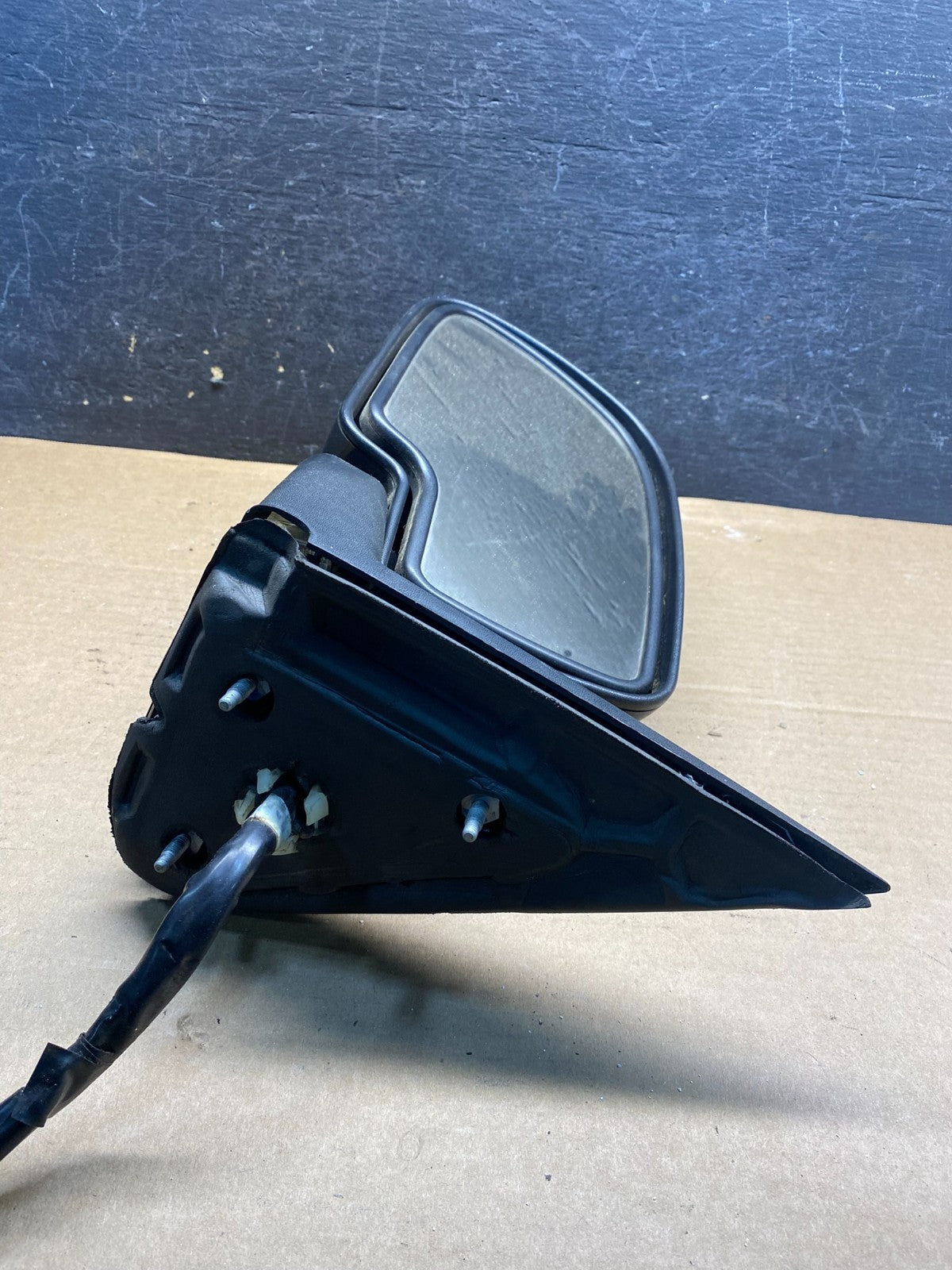 2003-2006 Chevrolet Tahoe Suburban Left Driver LH Turn Door Mirror AI0017 DW4
