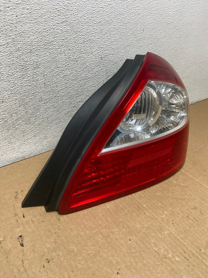 2002 2003 2004 Infiniti Q45 Right Passenger RH Side Tail Light AG2025 LK2