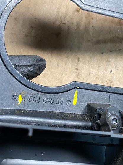 2007-2018 Mercedes Dodge Sprinter Center Console Radio Instrument Panel Q9310 DG6