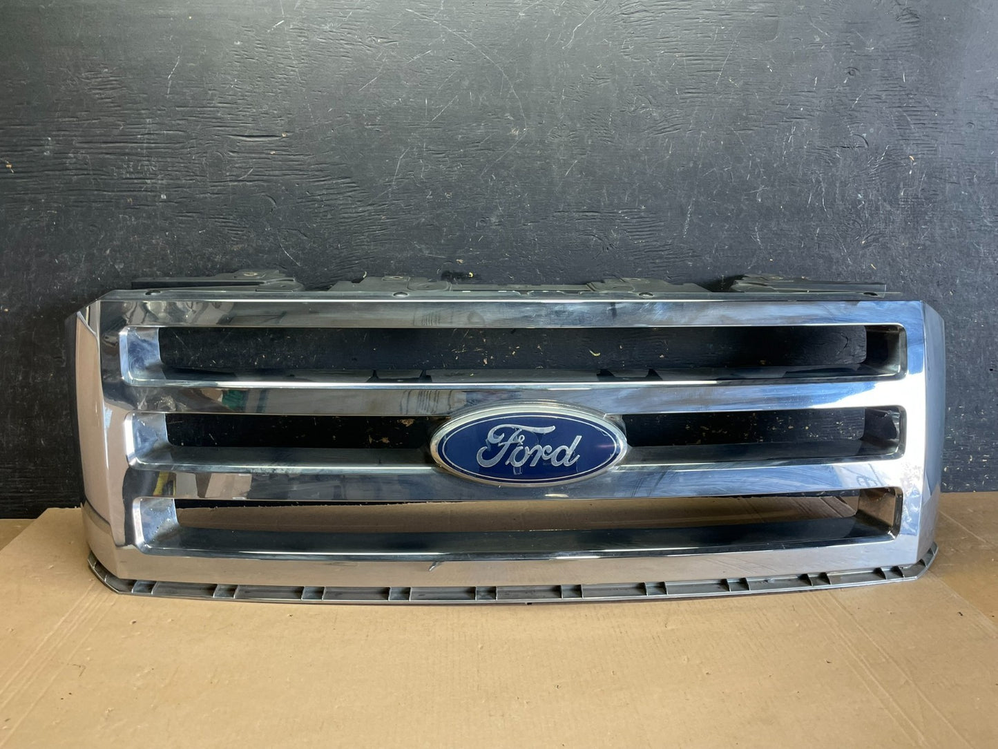 2007 to 2014 Ford Expedition Front Upper Chrome Grill Grille Oem aa6797 DG0