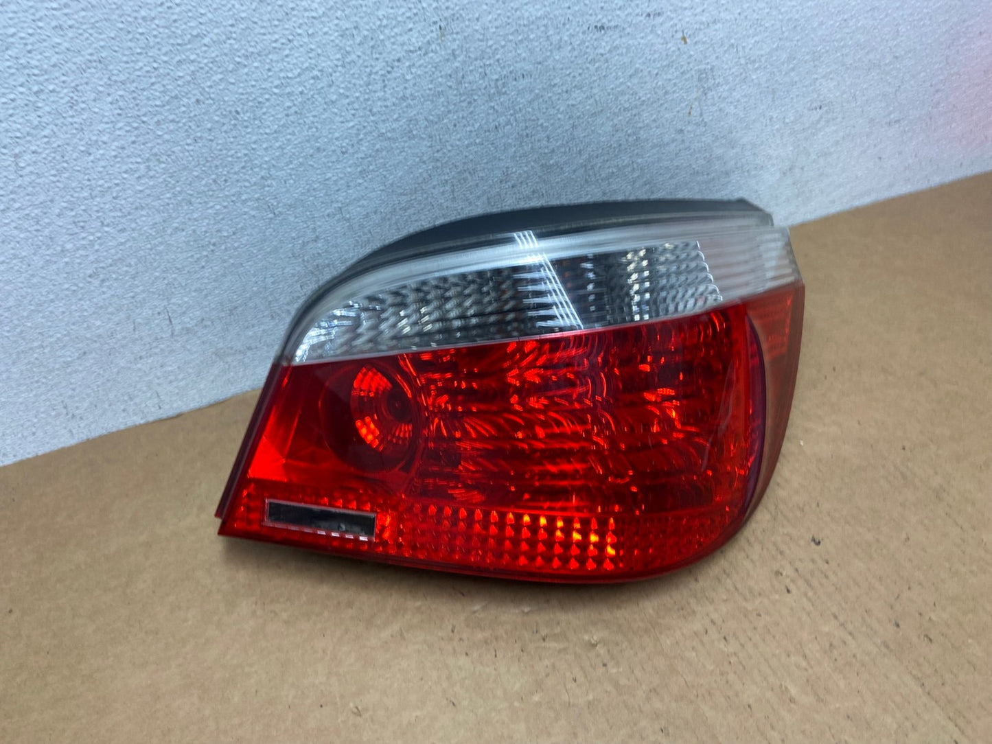 2004 - 2007 BMW 5 Series E60 Right Passenger RH Side Tail Light AD4577 LK2
