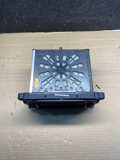 2013 2014 GMC Acadia Radio Display Screen AM/FM AUX AH9923 DW3