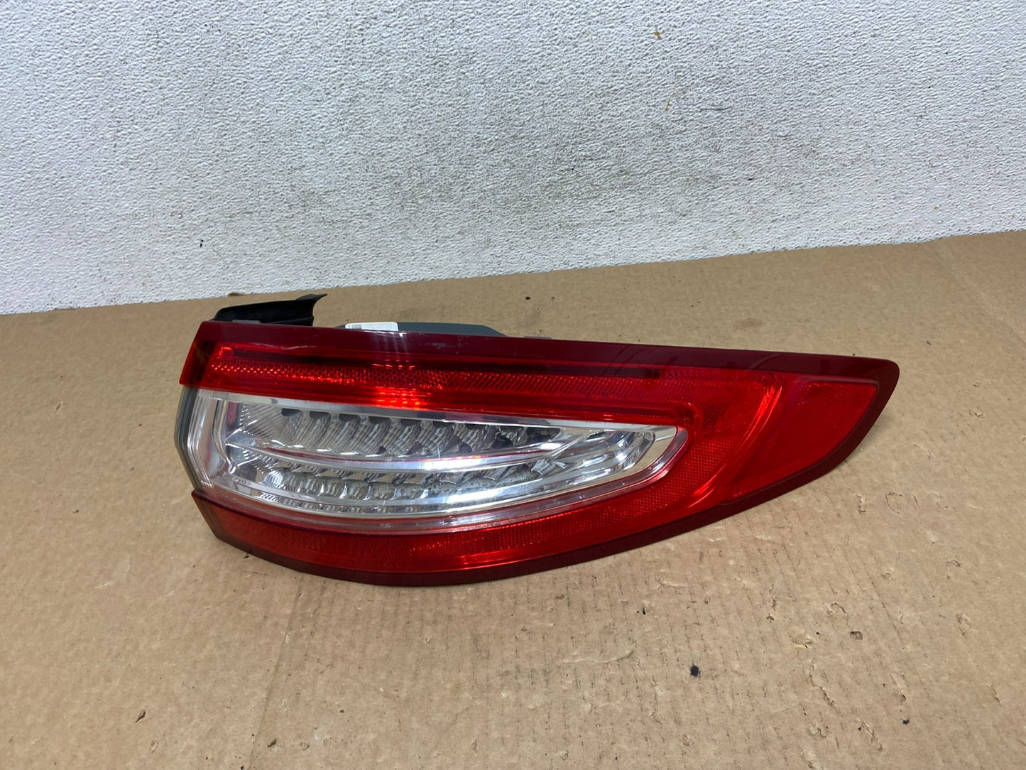 2013 to 2016 Ford Fusion Right Passenger RH Side Tail Light AF9650 DW0