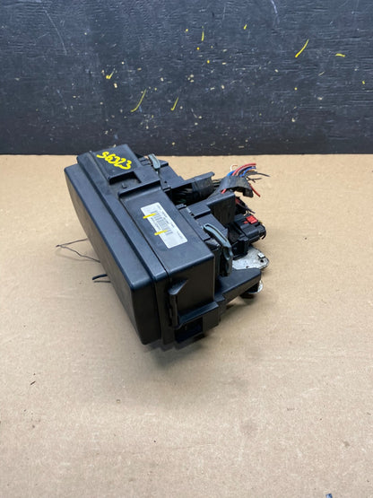 2004 2005 Dodge Durango Fusebox Fuse Box Relay Body BCM Control Module S6323 DG3