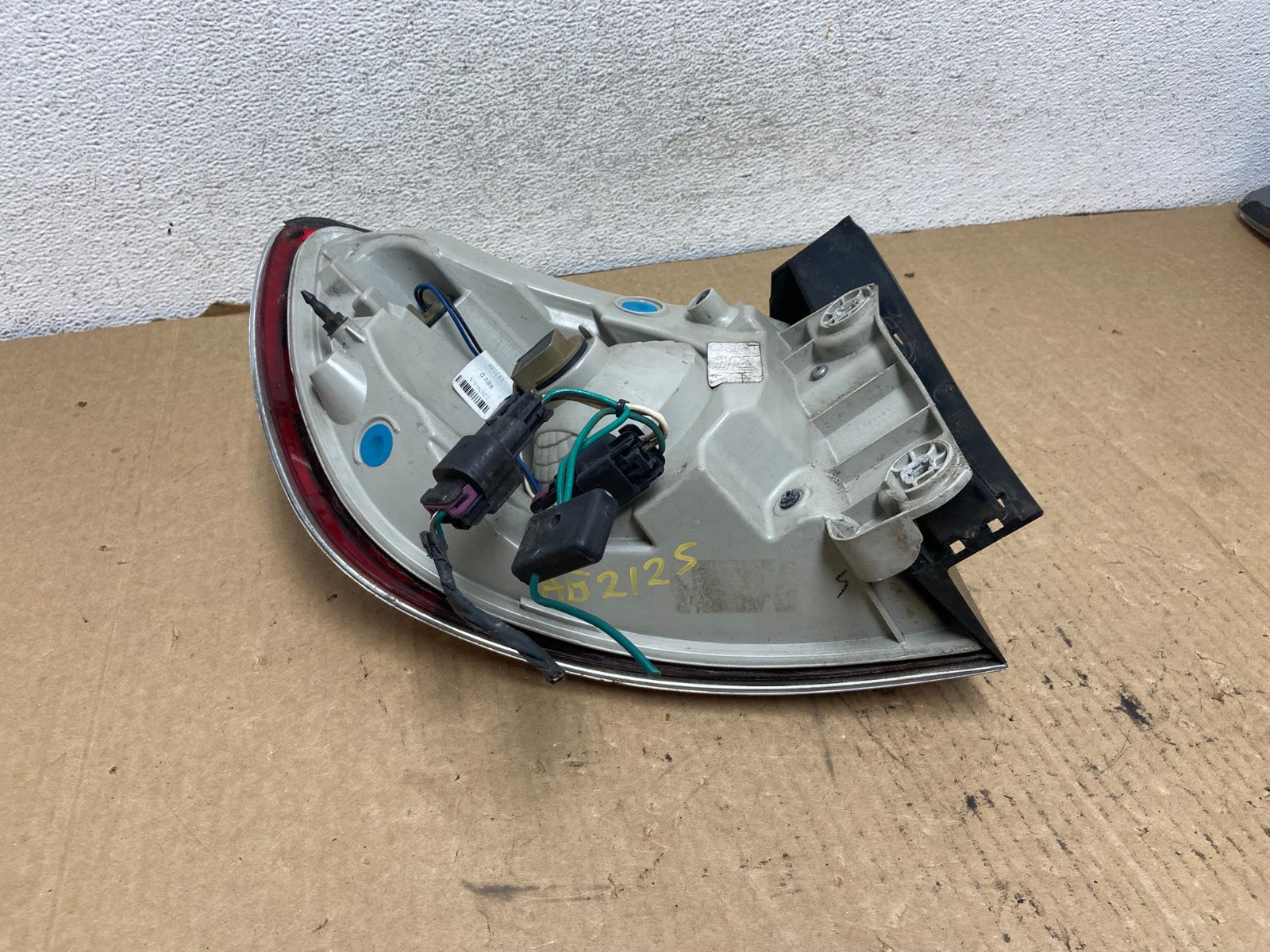 2008-2012 Buick Enclave Right Passenger Rh Tail Light AG2125 LK5