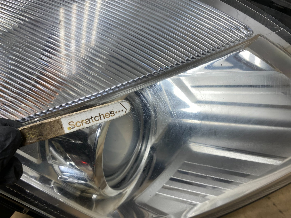 2010 to 2011 Mercury Milan Right Passenger RH Headlight Halogen AH4201 DW3