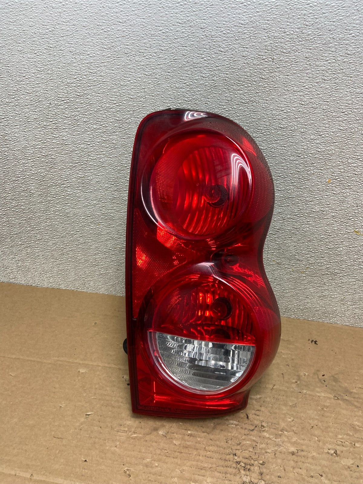 2004-2009 Dodge Durango Tail Light Right Passenger RH Side AB4648 LK0