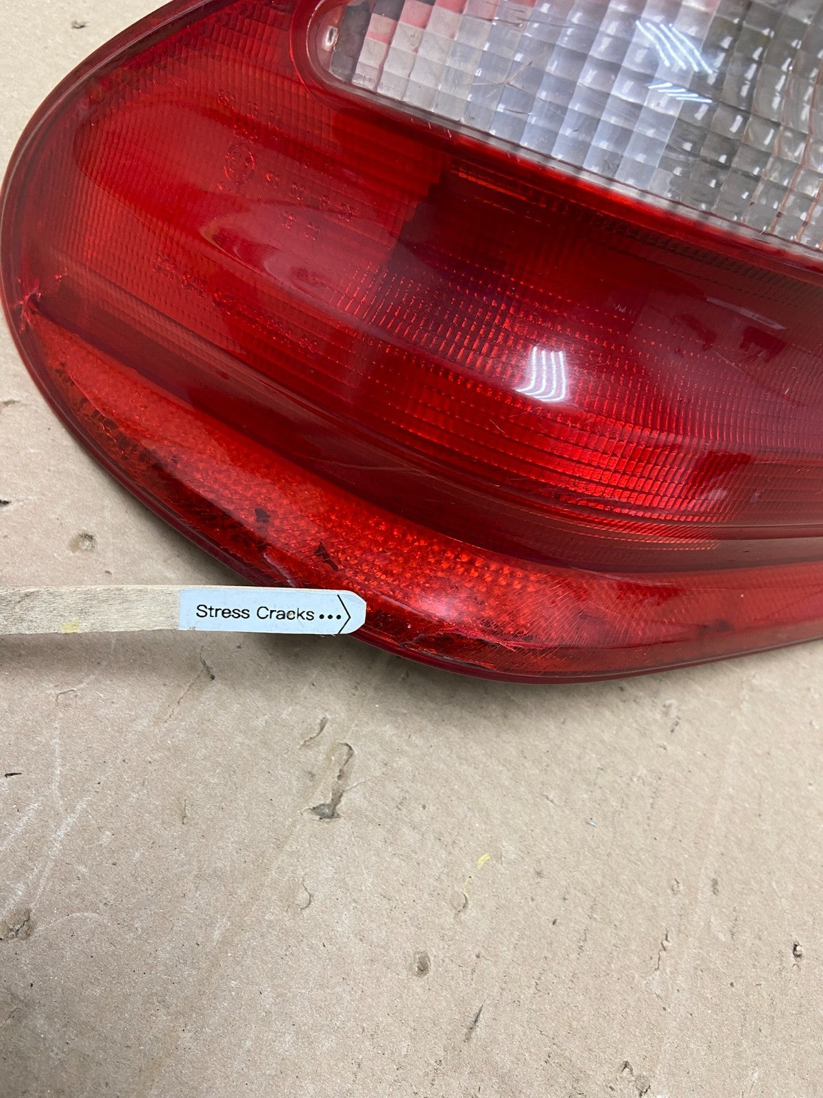 2000-2002 Mercedes-Benz E-Class E430 E320 Left Driver LH Tail Light AB2394 LK3