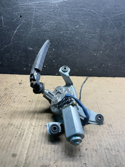 2011 - 2013 Kia Sorento Rear Glass Windshield Wiper Motor W7167 DG2