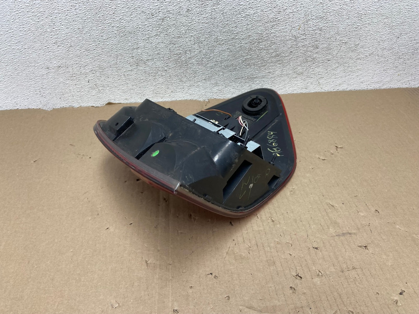 2009 to 2011 Mercedes ML350 ML-Class Left Driver Side LH Tail Light AG6884 LK3