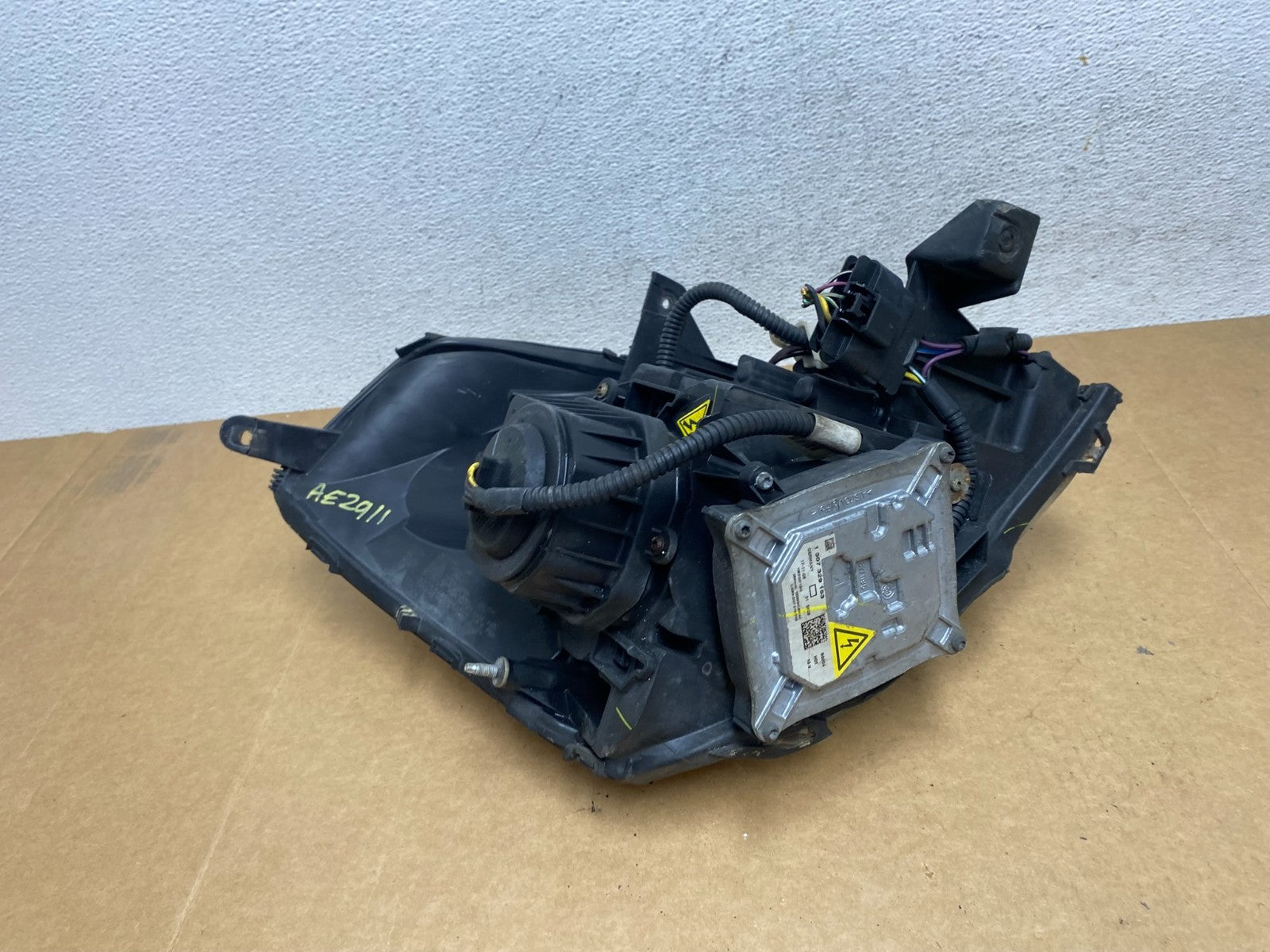 2006 to 2011 Cadillac DTS Left Driver Lh Xenon Hid Headlight AE2911 DW8
