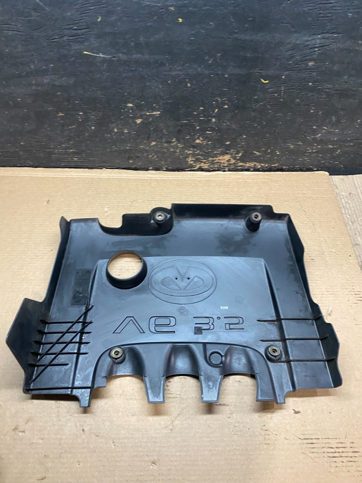 2002 to 2004 Infiniti i35 3.5L V6 Engine Motor Cover OEM V9327 DG4