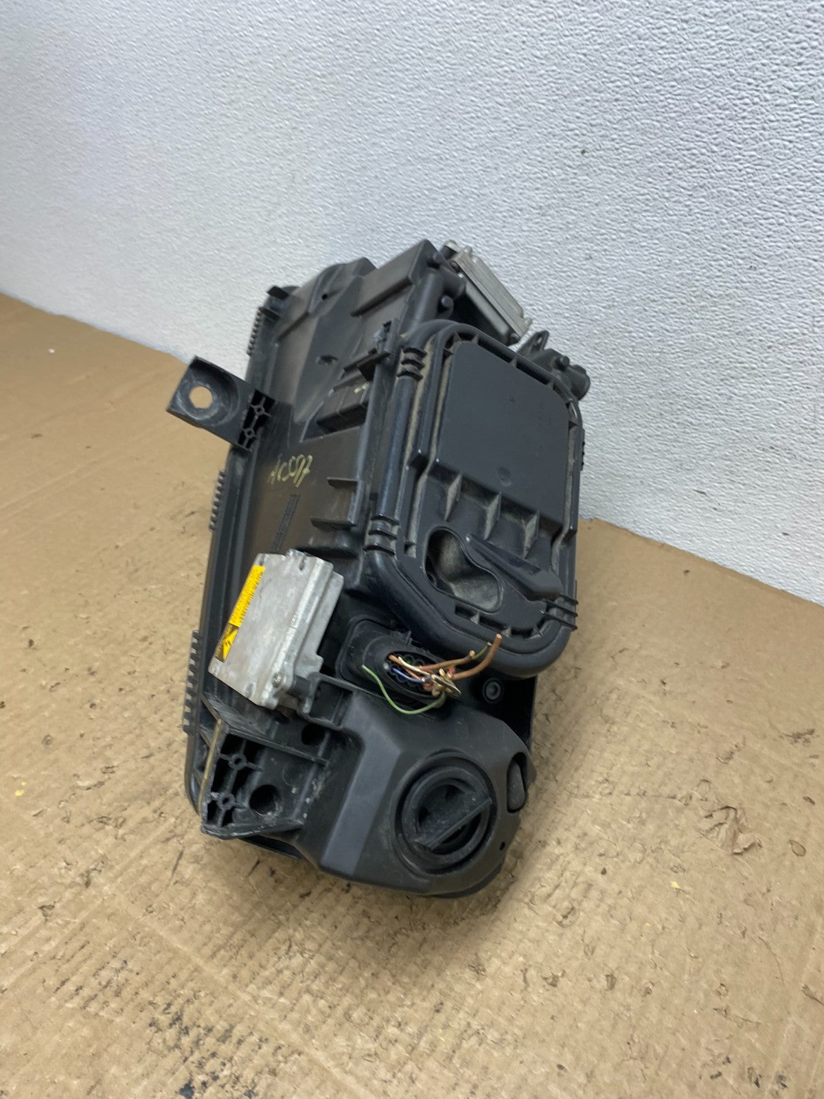 2005 to 2008 Audi A6 Right Passenger Side Headlight Xenon HID OEM AC5517 DW8