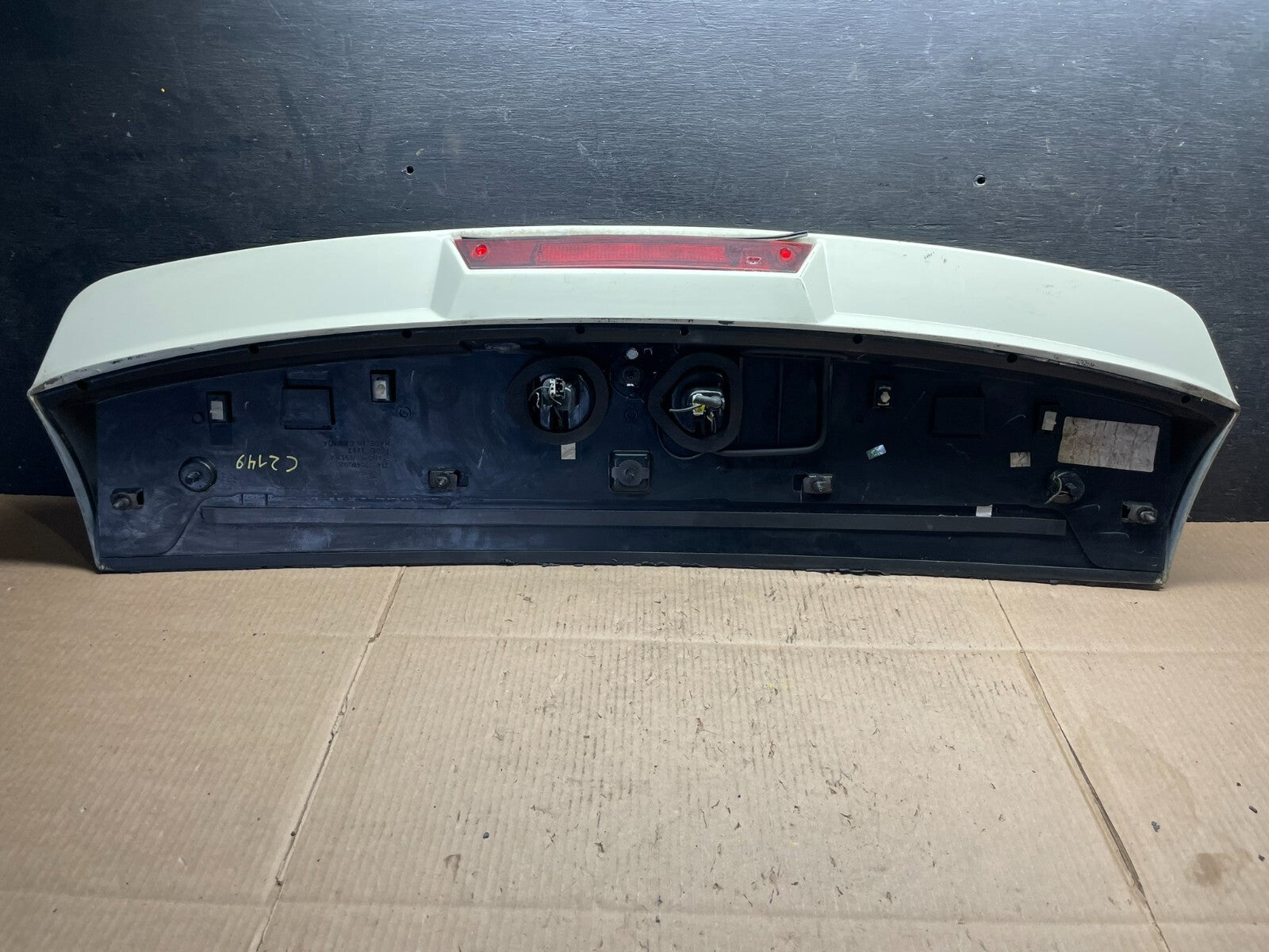2007 to 2009 Ford Edge Rear Spoiler Wing With Brake Light OEM C2149 DG15