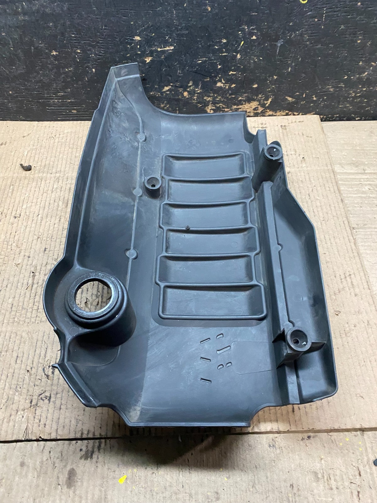 2009 to 2010 Chevrolet Traverse VVT 3.6L Motor Engine Cover w5649 DG7
