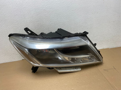 2013 to 2016 Nissan Pathfinder Right Passenger RH Side Headlight AG3317 DW0