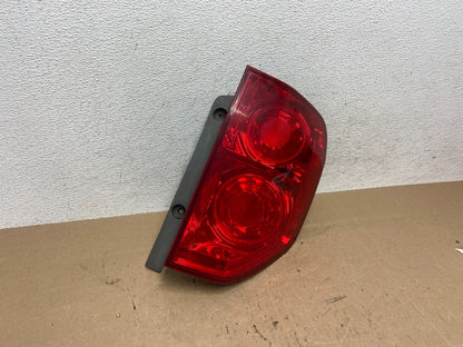 2003 2004 2005 Honda Pilot Right Passenger RH Side Tail Light AE6015 DW2