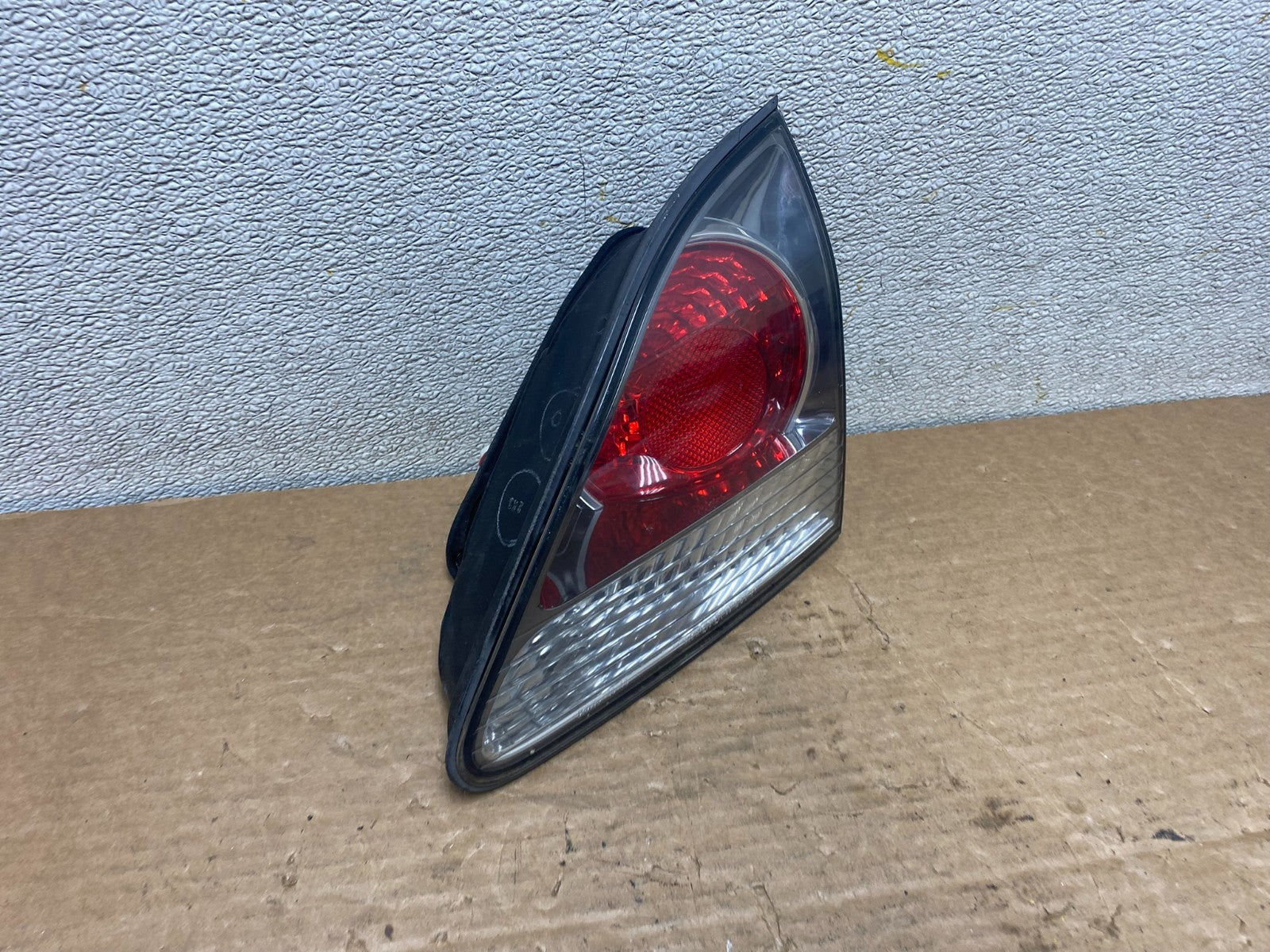 2000-2003 Lexus RX300 Right Passenger Side Rear Inner Tail Light Oem Z2699 DW2